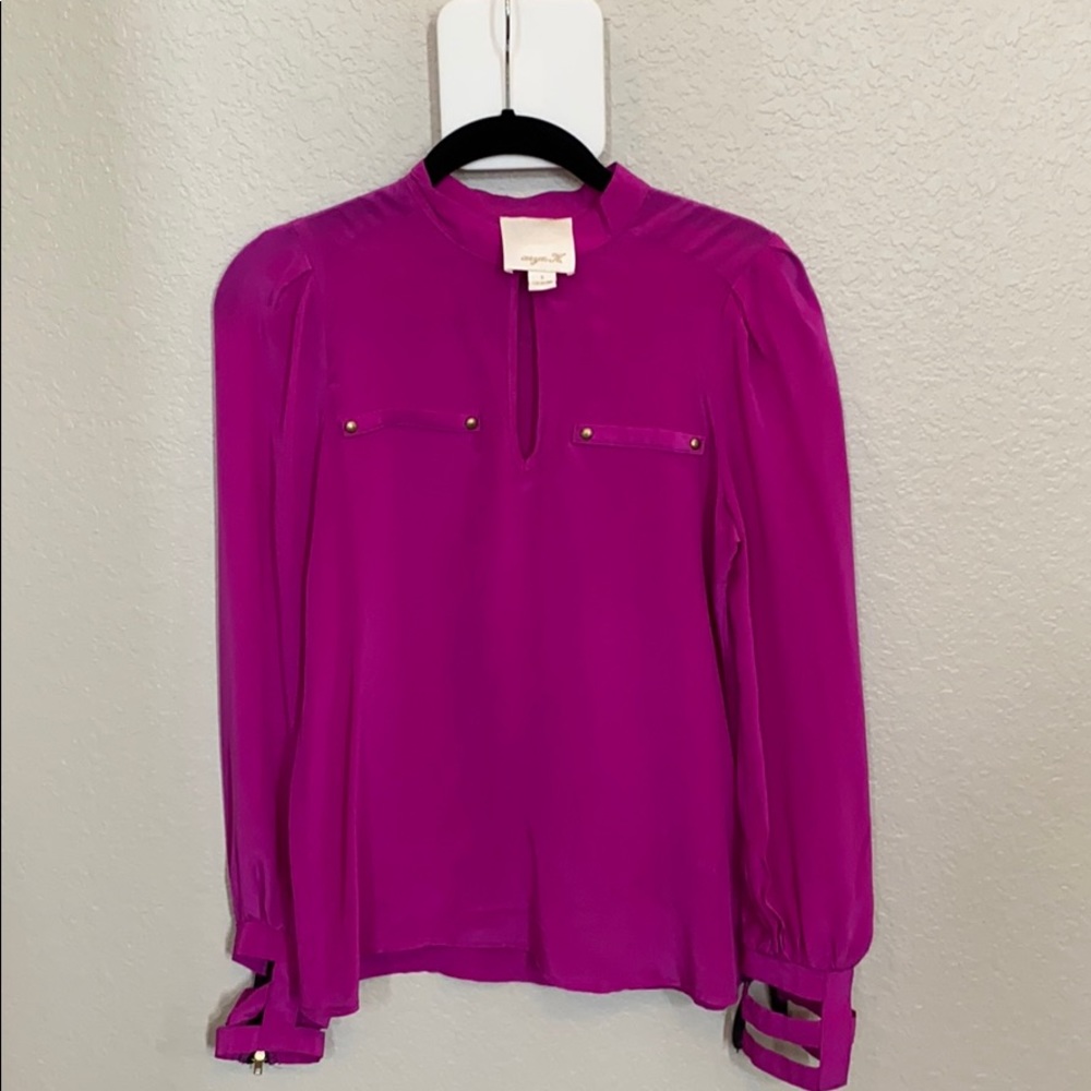 Aryn K blouse in fuchsia